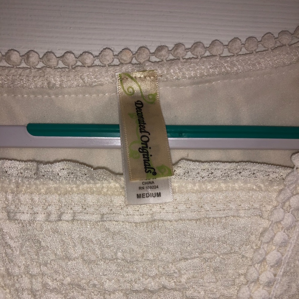White Lace Top🤍:) - Picture 5 of 6
